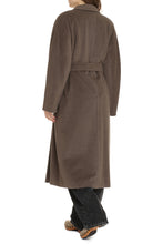 Load image into Gallery viewer, 3Madame wool and cashmere coat
